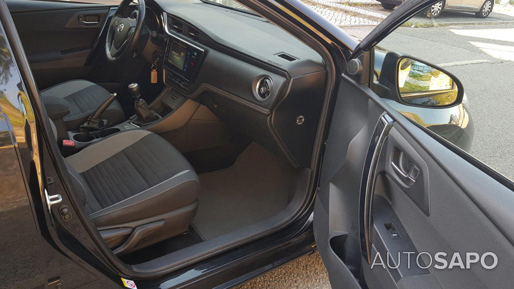 Toyota Auris TS 1.4 D-4D Comfort Pack Sport de 2016