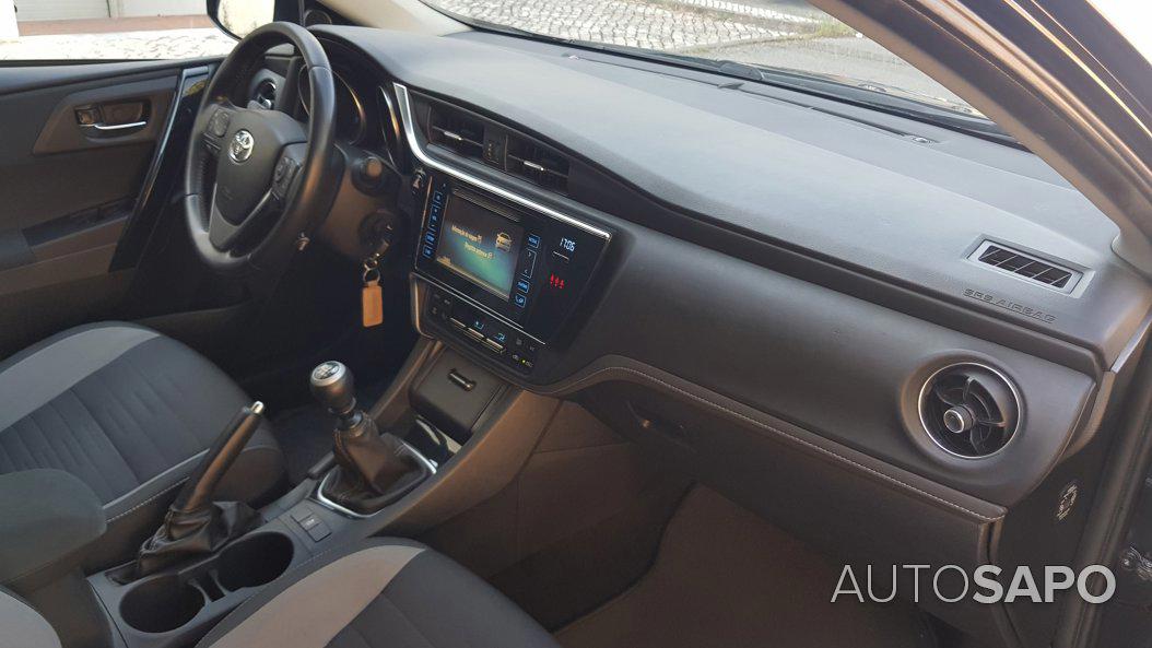 Toyota Auris TS 1.4 D-4D Comfort Pack Sport de 2016