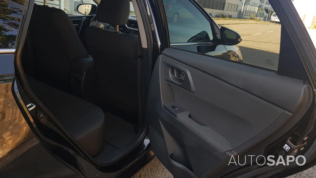 Toyota Auris TS 1.4 D-4D Comfort Pack Sport de 2016
