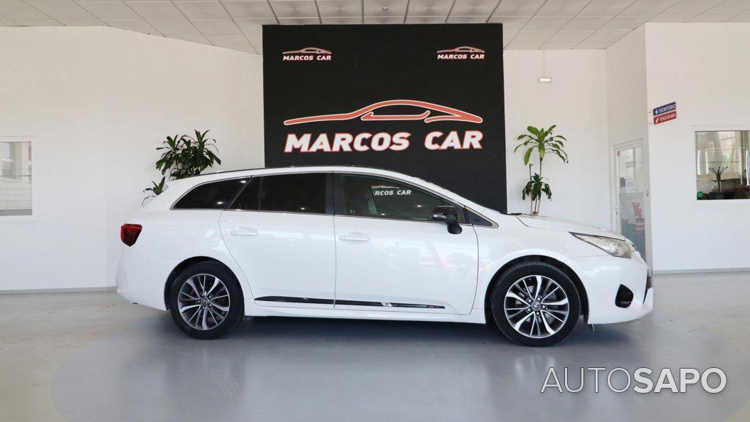 Toyota Avensis de 2016