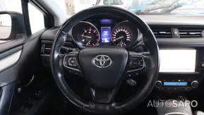 Toyota Avensis de 2016