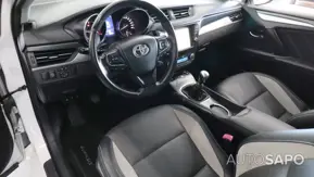 Toyota Avensis de 2016