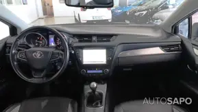 Toyota Avensis de 2016