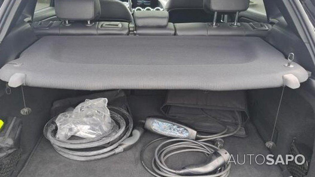Mercedes-Benz EQA 250+ AMG Line de 2022