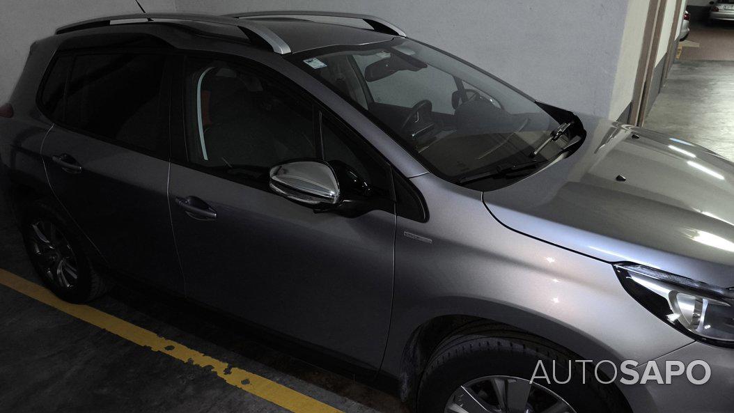 Peugeot 2008 1.2 PureTech Style de 2019