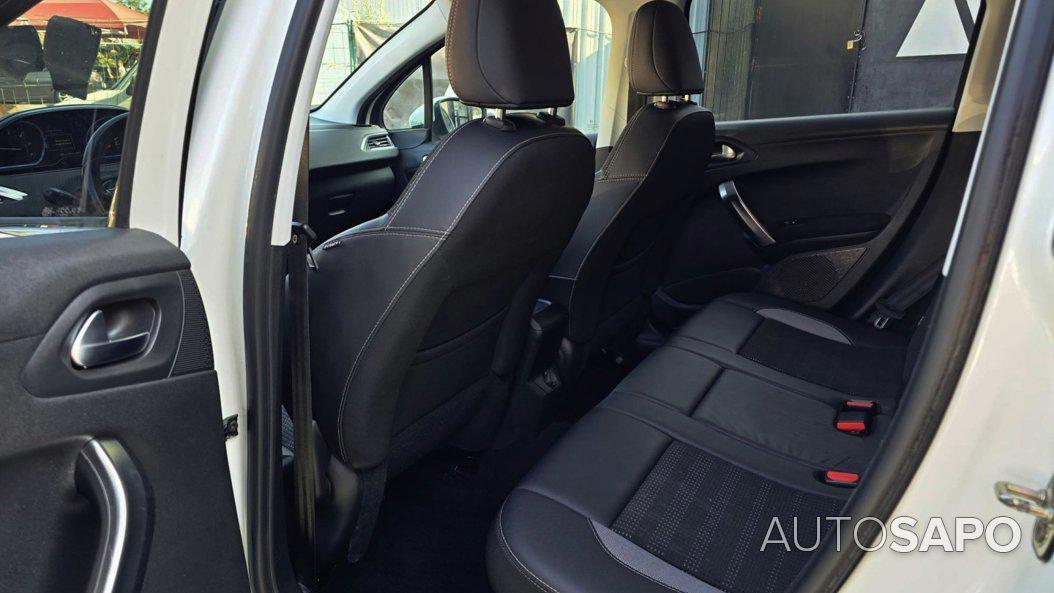 Peugeot 2008 1.6 BlueHDi Allure de 2017