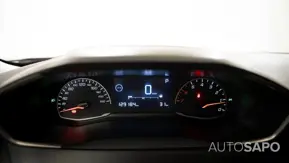 Peugeot 2008 1.2 PureTech Active EAT8 de 2021