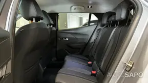 Peugeot e-2008 de 2021