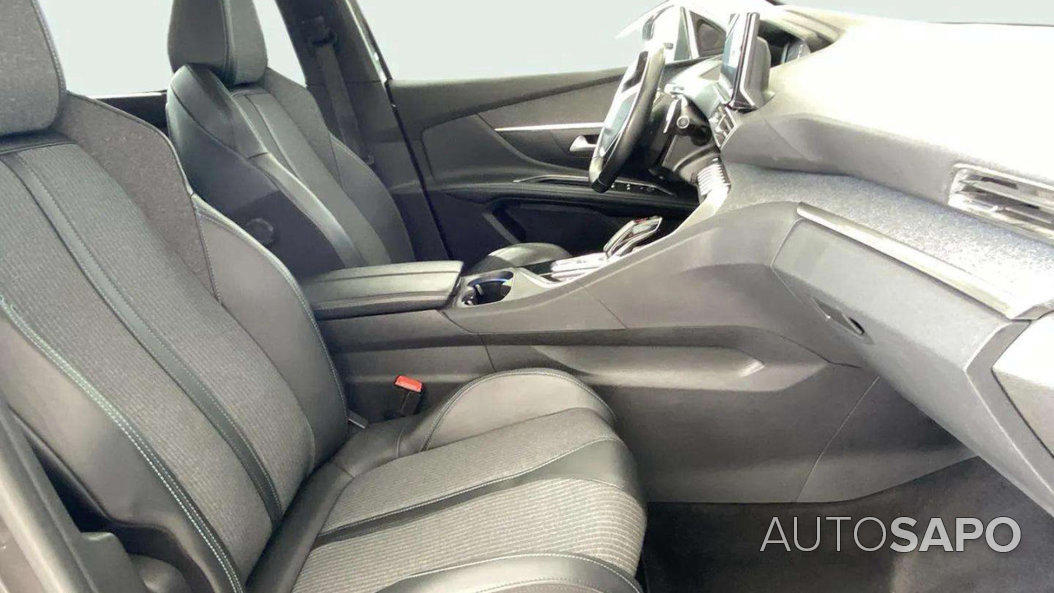 Peugeot 5008 de 2021