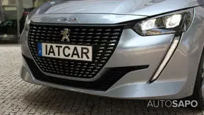 Peugeot 208 1.2 PureTech Active de 2021