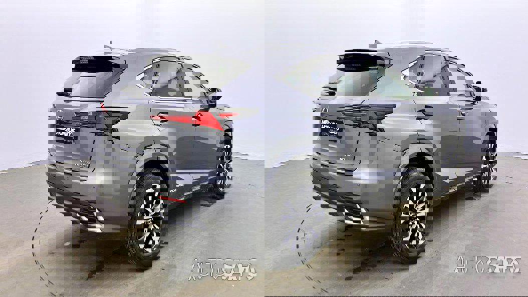 Lexus NX de 2021