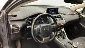 Lexus NX de 2021
