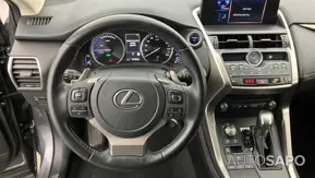 Lexus NX de 2021