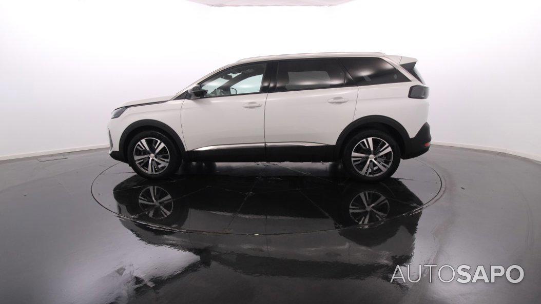 Peugeot 5008 de 2024