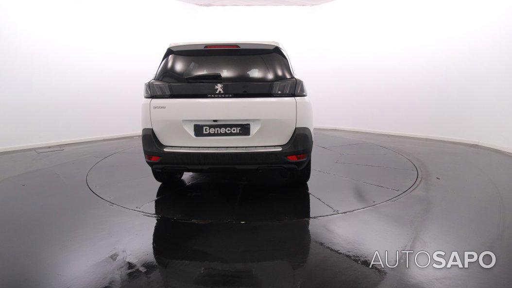 Peugeot 5008 de 2024