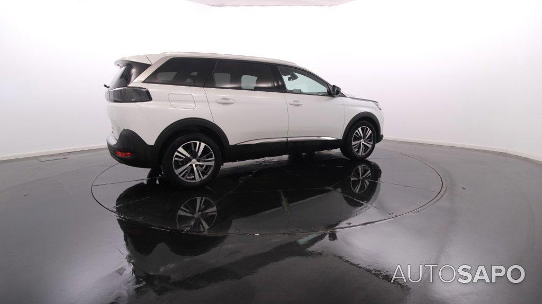 Peugeot 5008 de 2024