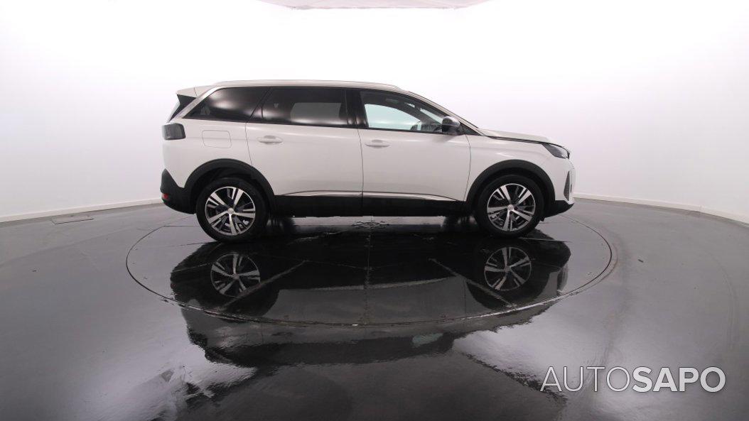 Peugeot 5008 de 2024