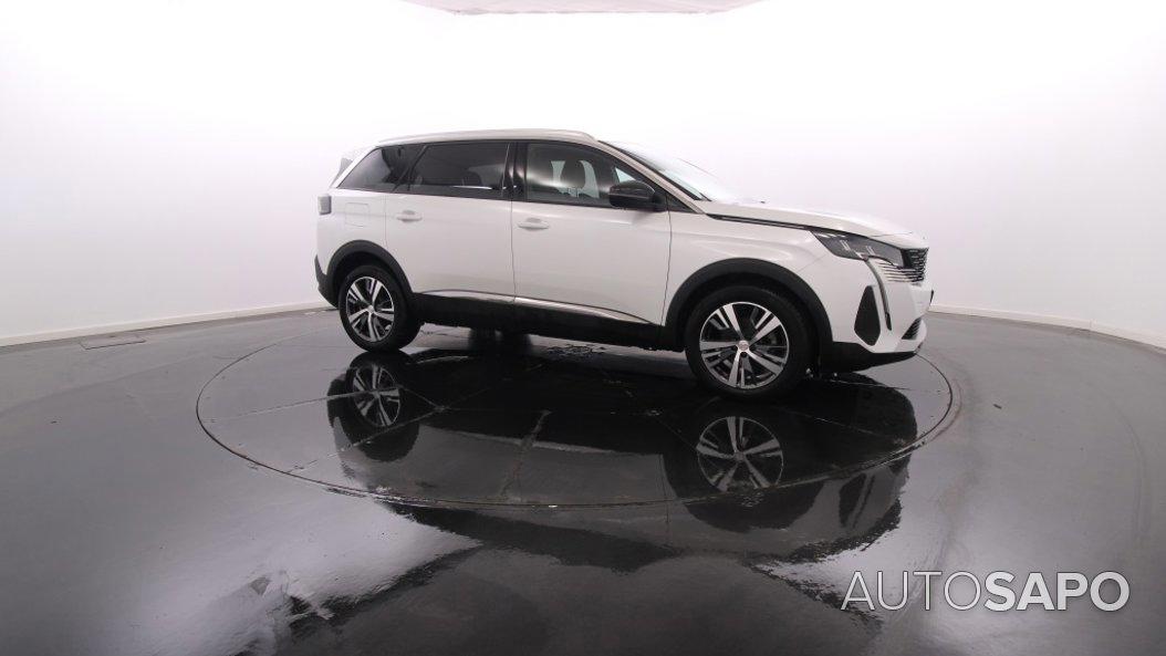 Peugeot 5008 de 2024