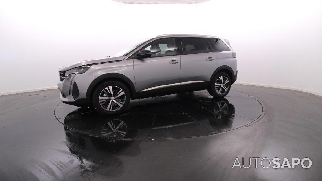 Peugeot 5008 de 2024