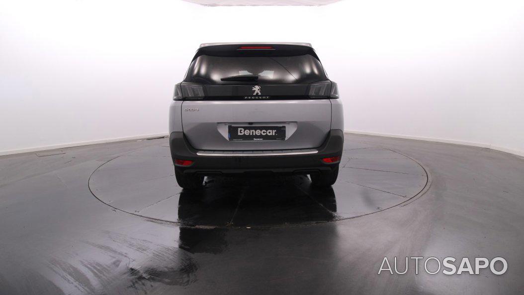 Peugeot 5008 de 2024
