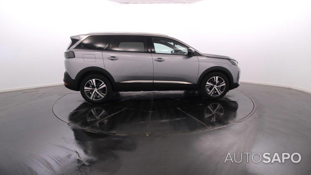 Peugeot 5008 de 2024