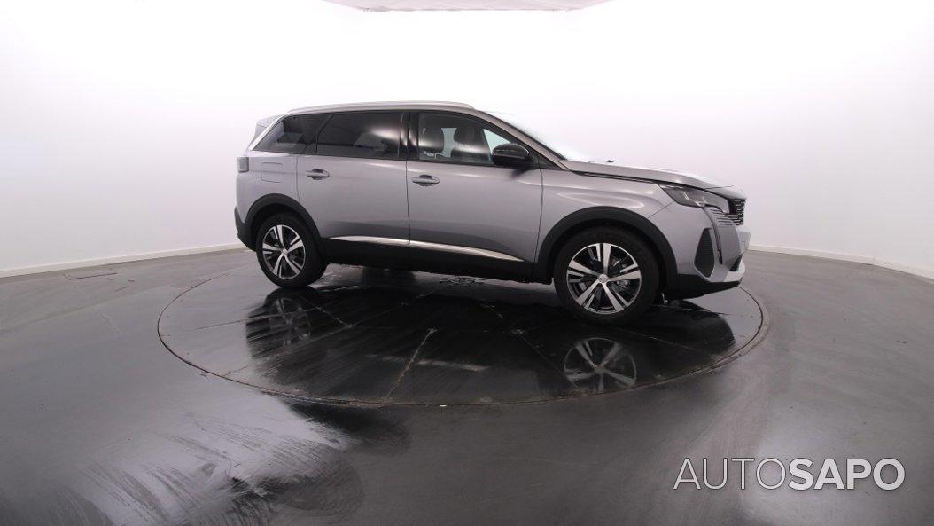 Peugeot 5008 de 2024