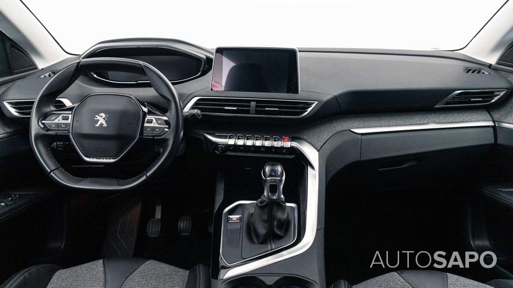 Peugeot 3008 1.2 PureTech Allure de 2019