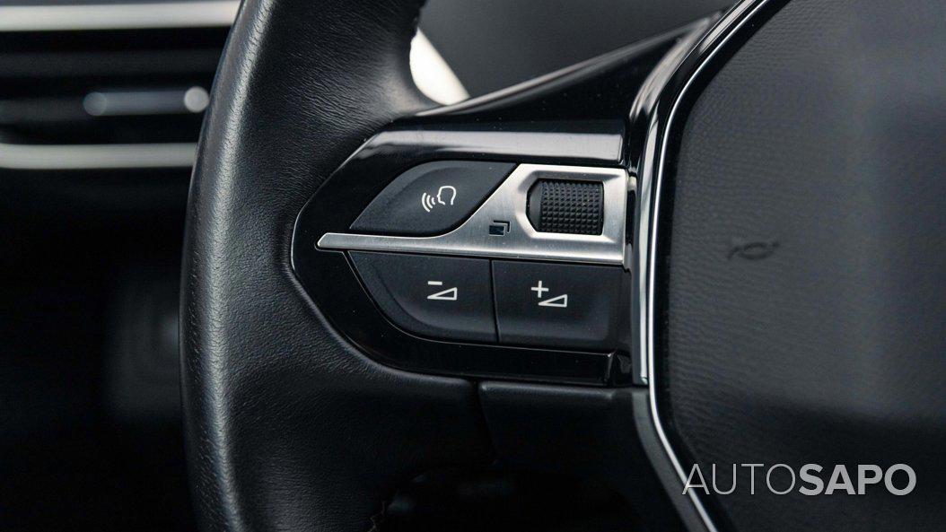 Peugeot 3008 1.2 PureTech Allure de 2019