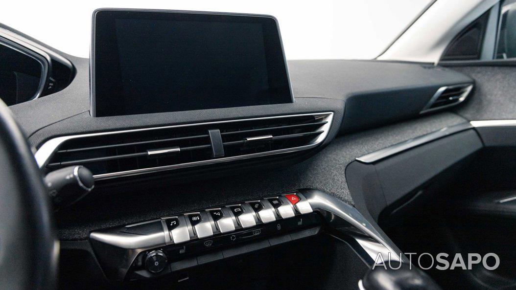 Peugeot 3008 1.2 PureTech Allure de 2019