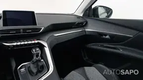 Peugeot 3008 1.2 PureTech Allure de 2019