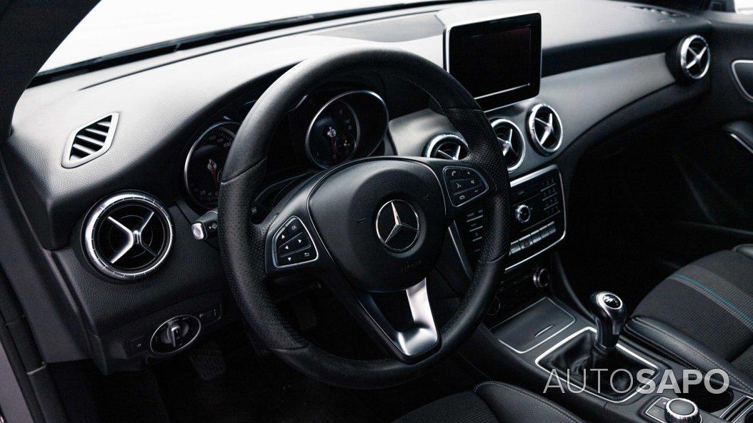 Mercedes-Benz Classe CLA de 2016