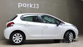 Peugeot 208 de 2016