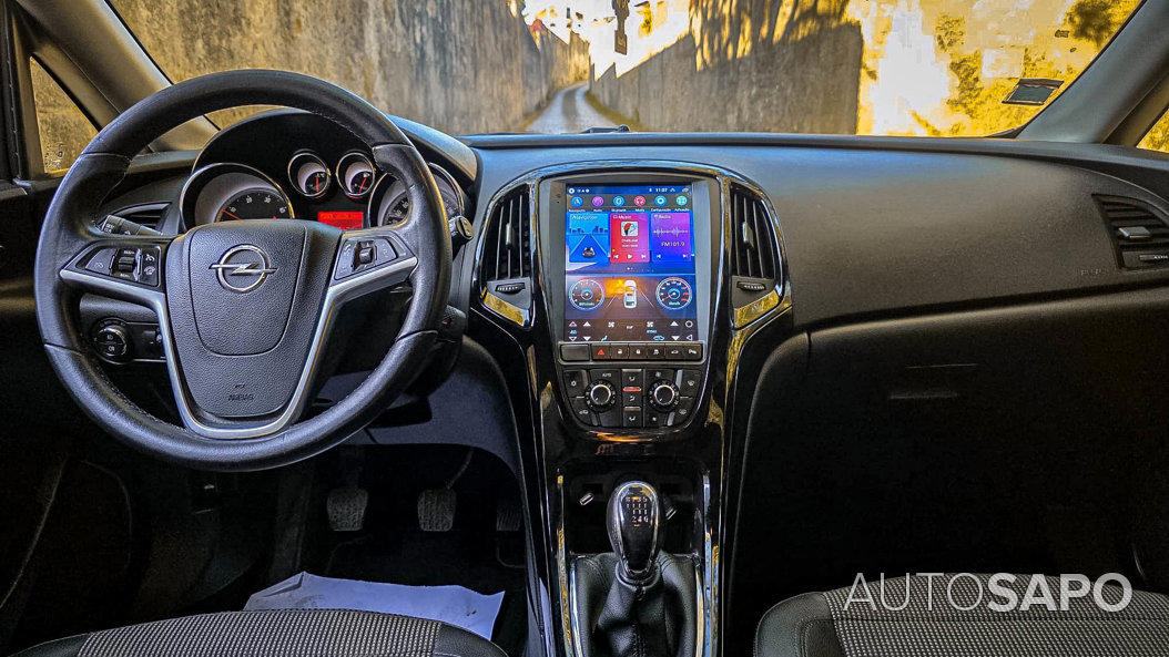 Opel Astra J Sports Tourer de 2016