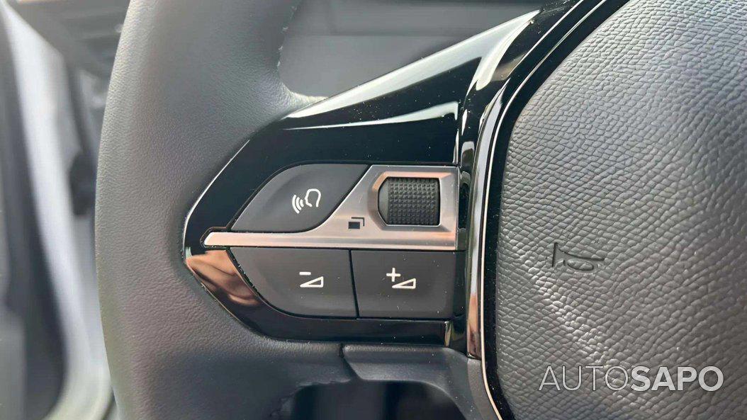 Peugeot 2008 1.2 PureTech Active de 2024