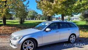 Mercedes-Benz 220 de 2009