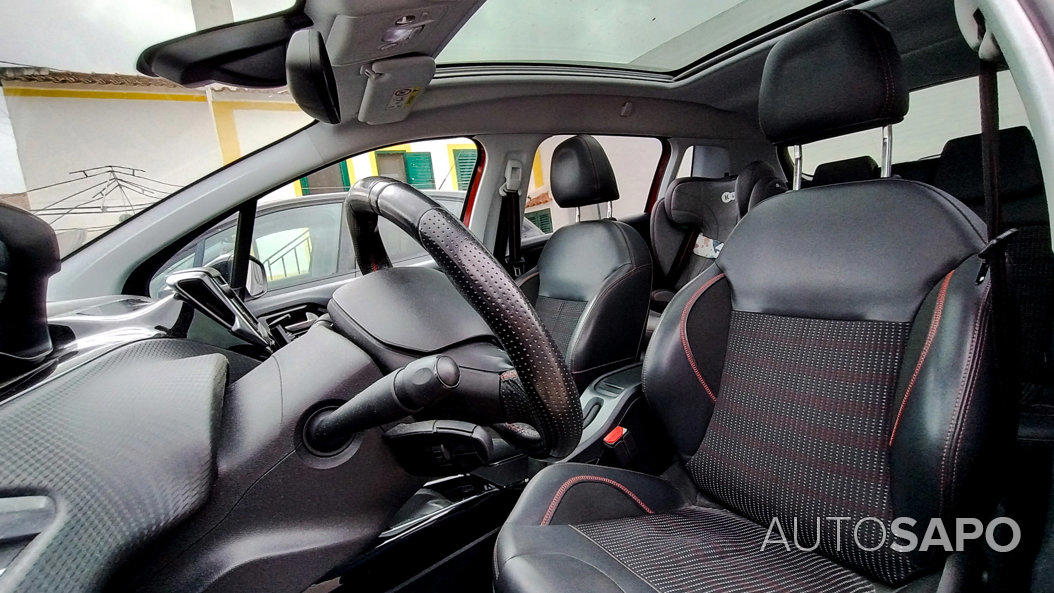 Peugeot 2008 1.2 PureTech GT Line EAT6 de 2016