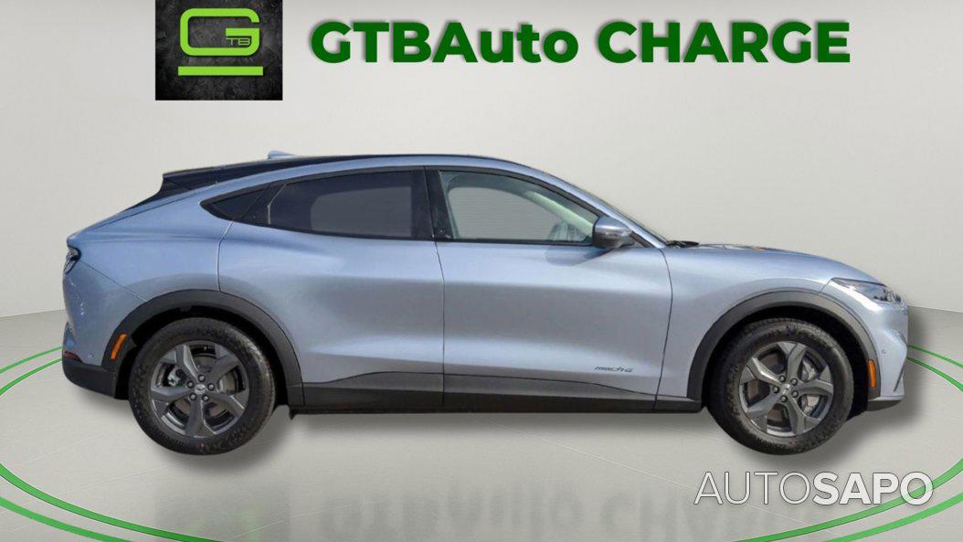 Ford Mustang Mach-E de 2022