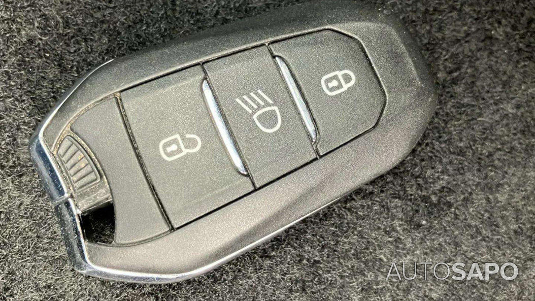 Peugeot e-2008 de 2021