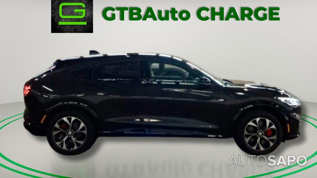 Ford Mustang Mach-E de 2023