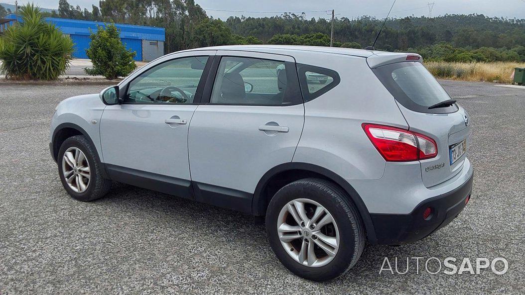 Nissan Qashqai 1.5 dCi Tekna Premium 17 de 2010