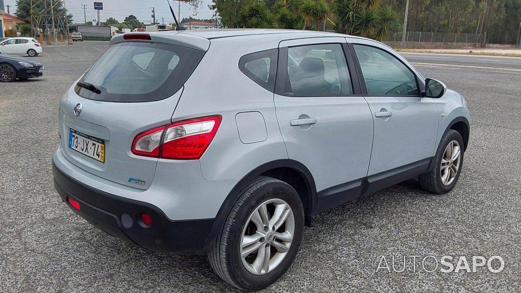 Nissan Qashqai 1.5 dCi Tekna Premium 17 de 2010