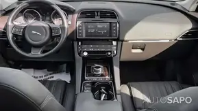 Jaguar F-Pace 2.0 i4D Portfolio AWD Aut. de 2017