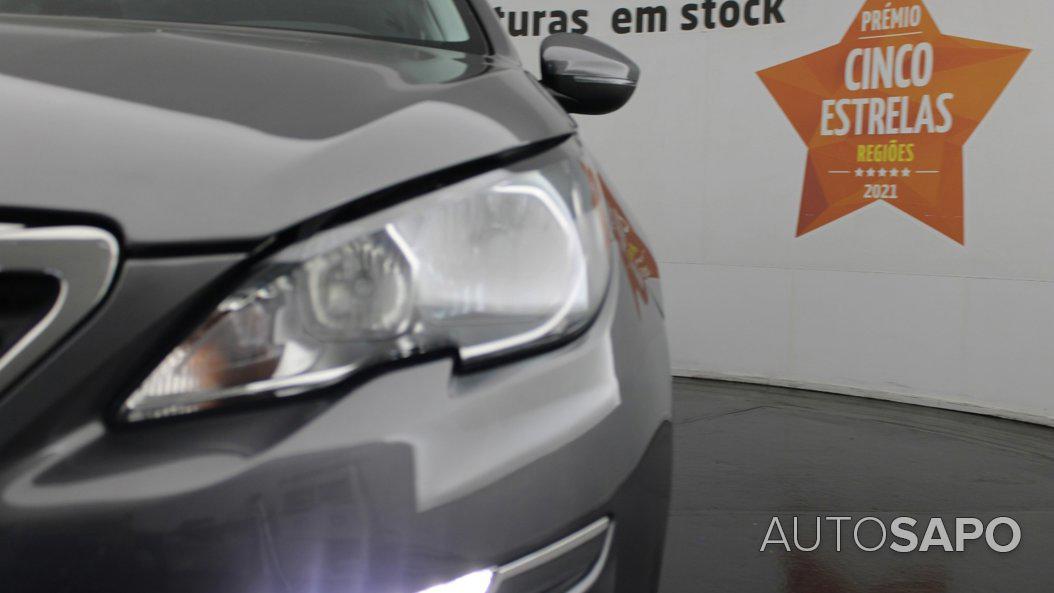 Peugeot 308 1.2 PureTech Business Line de 2017