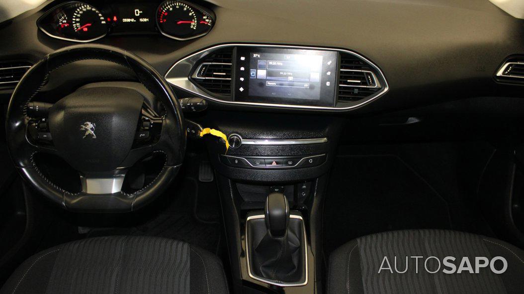 Peugeot 308 1.2 PureTech Business Line de 2017