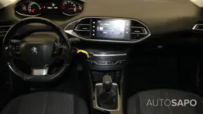 Peugeot 308 1.2 PureTech Business Line de 2017