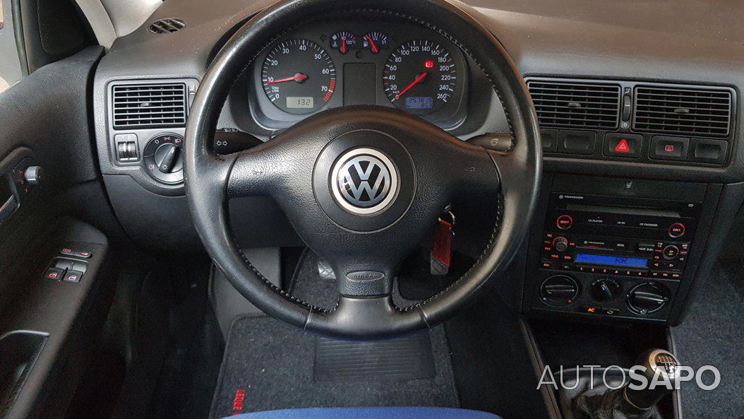 Volkswagen Golf 1.6i 25 Anos de 2000
