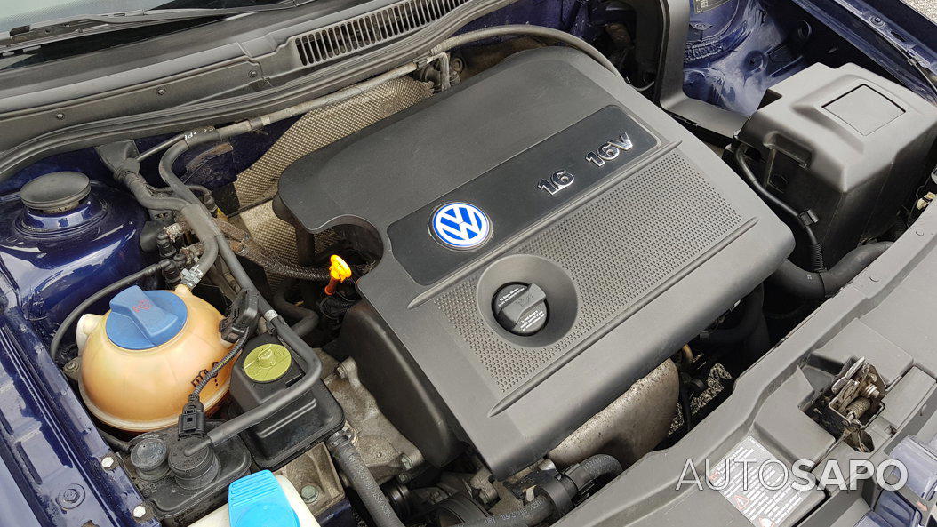 Volkswagen Golf 1.6i 25 Anos de 2000