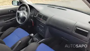 Volkswagen Golf 1.6i 25 Anos de 2000