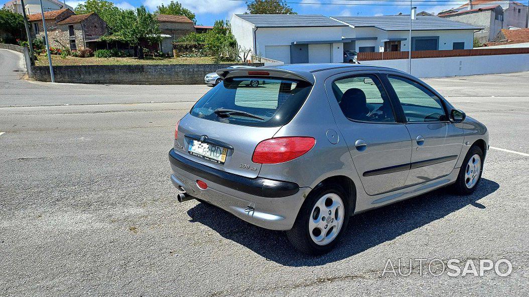 Peugeot 206 2.0 HDi XT de 2001