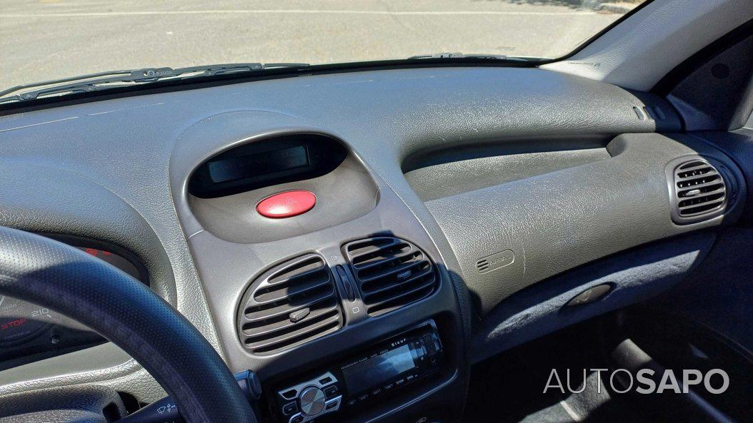 Peugeot 206 2.0 HDi XT de 2001